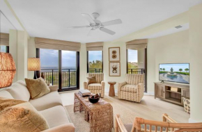 303A Shipwatch by AvantStay Ocean View Shared Pool Boardwalk to Beach